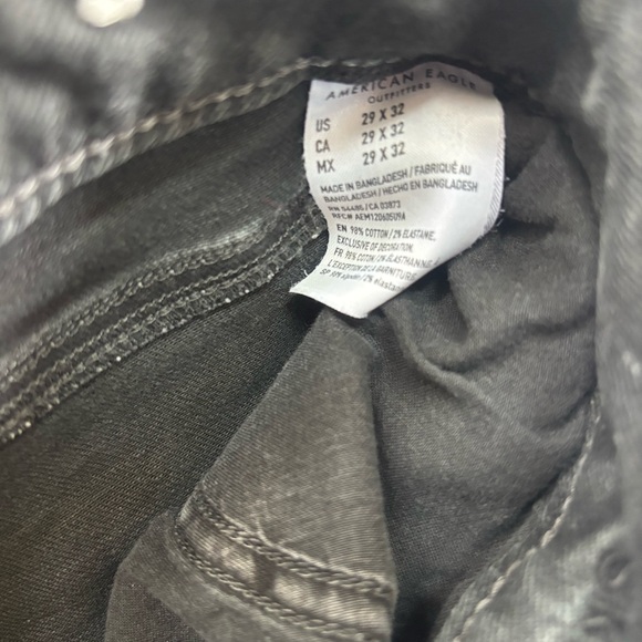 American Eagle Next Level Flex Classic Black Distressed Men’s Jeans 29x32 - Picture 3 of 4